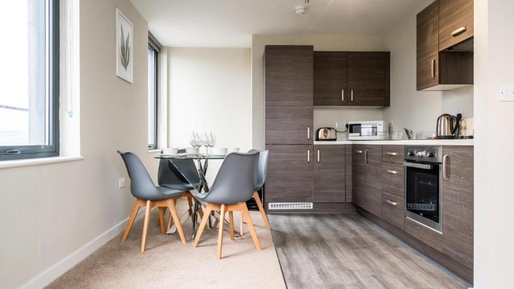 Adelphi Wharf Luxury Apartments Manchester Exteriör bild